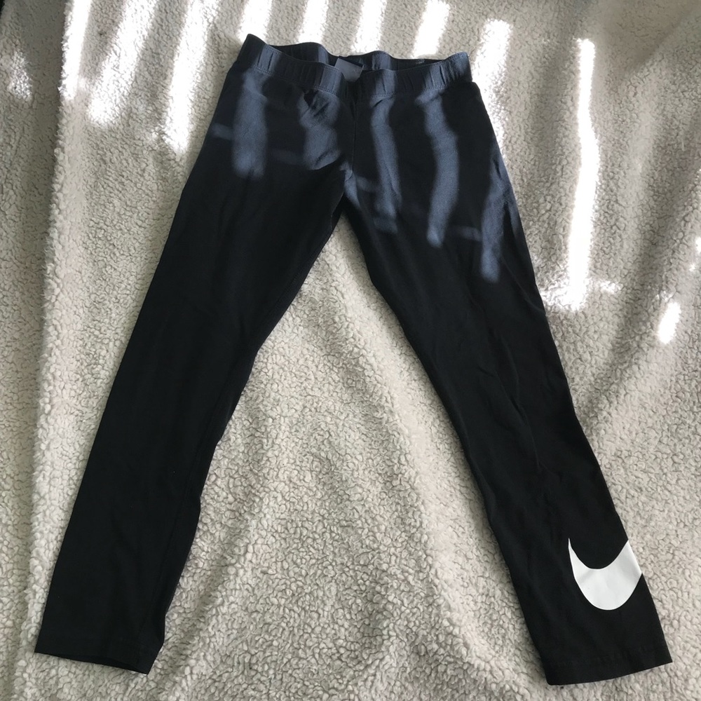 Nike leggings size small
